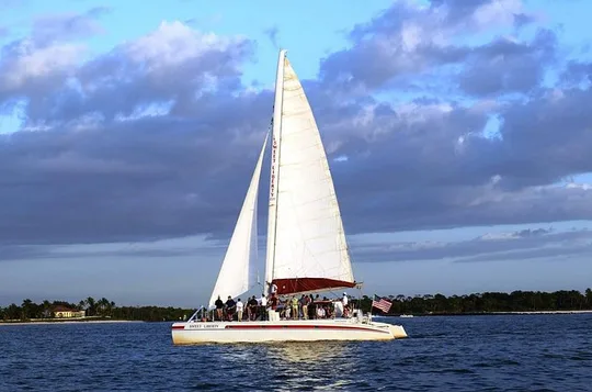Afternoon Sightseeing and Sailing Tour