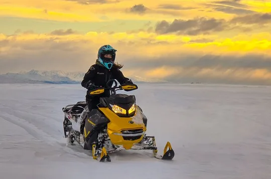 3 Hour Snowmobile Adventure Tour in Willow Alaska
