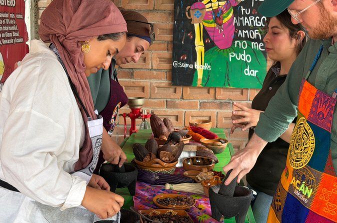 Cocoa and pre-Hispanic beverage workshop