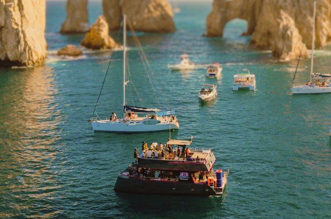 Cabo Luxury Private Catamaran With DJ and Chef