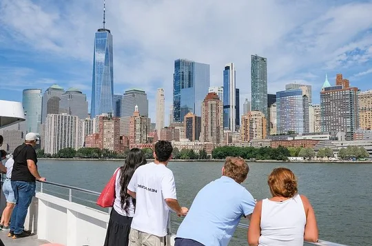 NYC Statue of Liberty Harbor Cruises – Flex Schedule Ticket