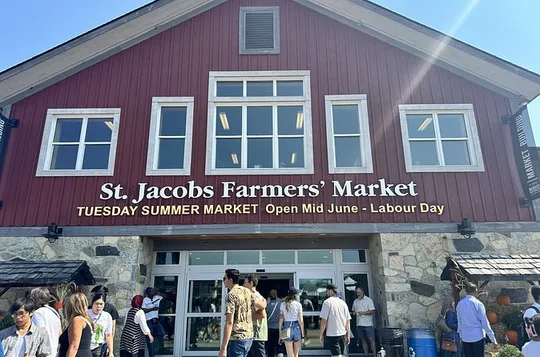 St. Jacobs Farmers Market and Elora Day Trip from Toronto