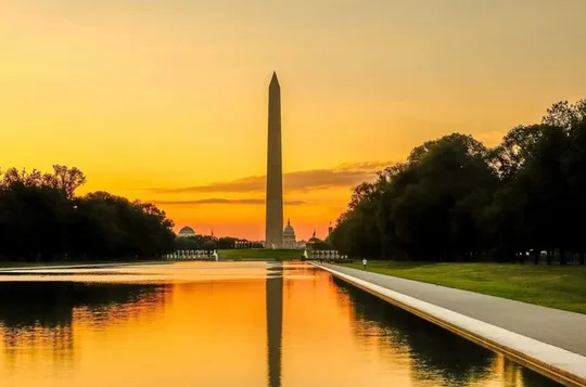Sunset Monuments and Memorials National Mall Walking Tour