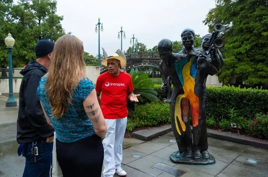 New Orleans Jazz Night Private Tour with Live Musician