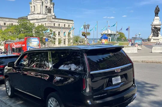 Transfer from Montreal Airport to Quebec City by Luxury SUV