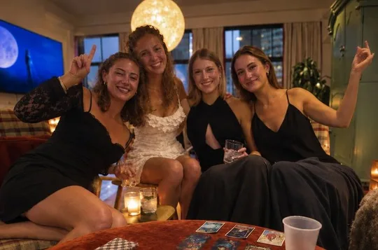 Private Tarot Card Reading & New Orleans Voodoo