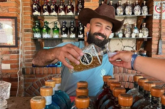 Tequila, Shots and Cantaritos "El Güero"