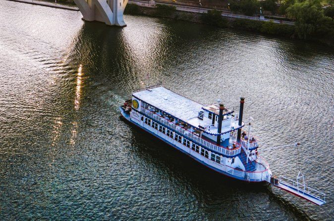 Knoxville Tennessee River Sightseeing Cruise