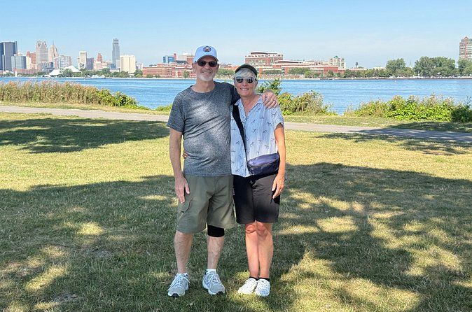 2.5 Hours Private Belle Isle Tour with Transportation