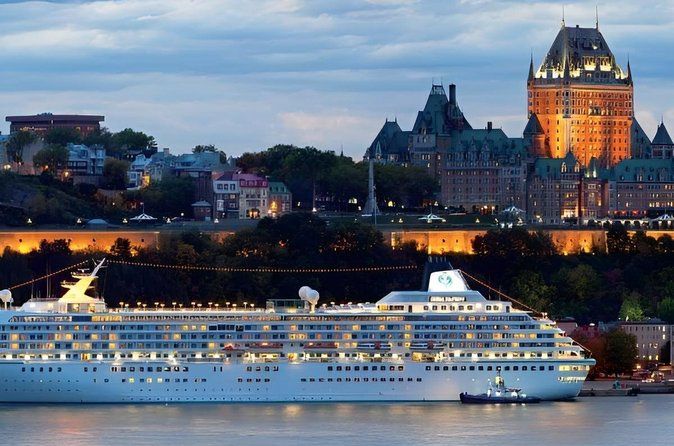 Quebec Airport to Quebec Downtown Private Transfer