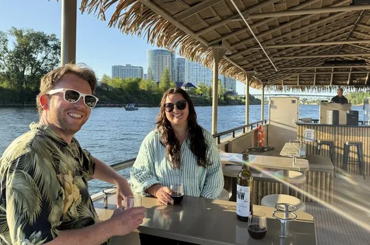 Wine Tasting River Cruise - Sips & Sightseeing on the Willamette