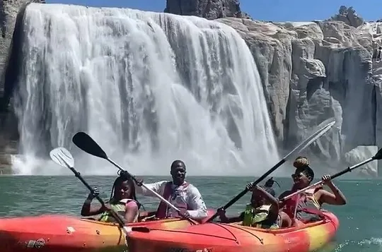 Twin Falls Tandem Kayak Tour to Shoshone Falls (for 2)
