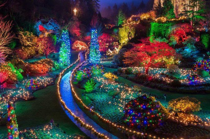 Vancouver: Victoria and Butchart Gardens Holiday Lights Tour