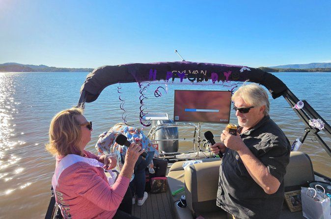 2 Hour Karaoke Cruise Experience in Lake Chatuge