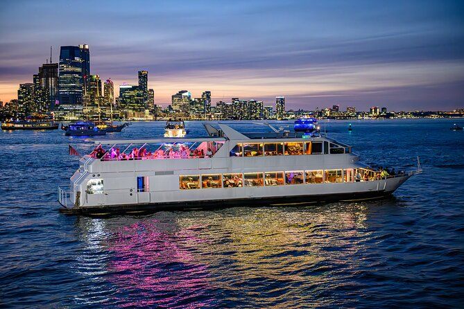 NYC New Year's Eve Dinner on Luxury Yacht with Open Bar