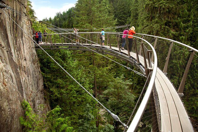 Seaplane and Capilano Suspension Bridge Adventure Tour