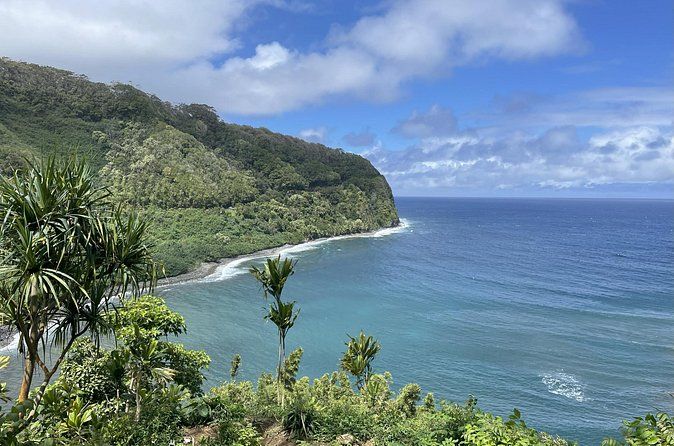 Discover Full Day Guided Tour Experience in Hana Hawaii