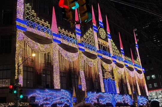 New York Holiday Lights and Sights Walking Tour
