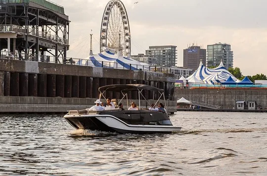 Ultimate Montreal Boat Tour: Picnic Cruise on the St. Lawrence