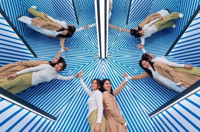 Museum of Illusions Montreal Admission Ticket