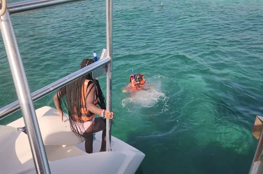 Cancun Catamaran to Isla Mujeres Unlimited, Open Bar and Lunch.