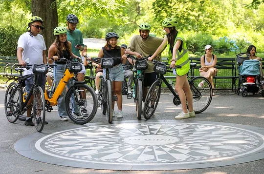 Private Highlights of Central Park Bike Tour in German