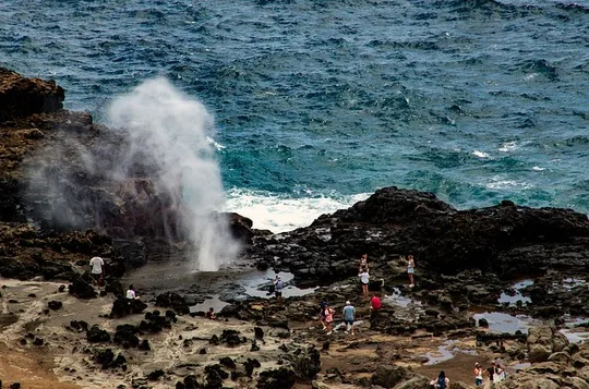Private Kahekili Highway Tour with Pickup
