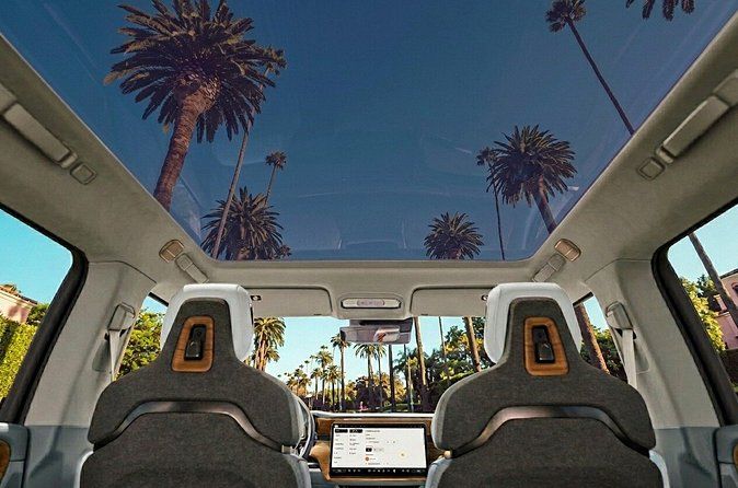 Private Beverly Hills and Hollywood Tour in Luxury SUV w sunroof