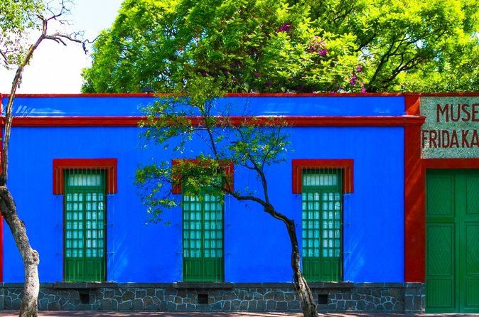 Avoid the lines at the Frida Kahlo Museum
