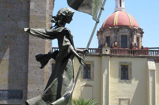 Guadalajara tour of religious and historic constructions