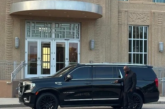 New Orleans Premium Airport Round Trip Transportation