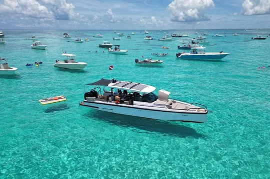 Miami Bay Discovery Private Yacht Cruise with Captain